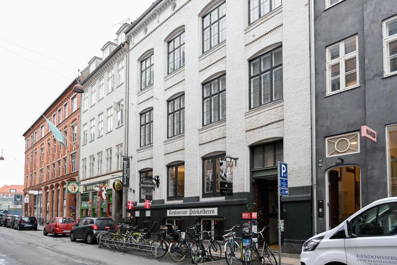 Sanders Arrow - Chic Three-Bedroom Apartment In The Middle Of コペンハーゲン エクステリア 写真